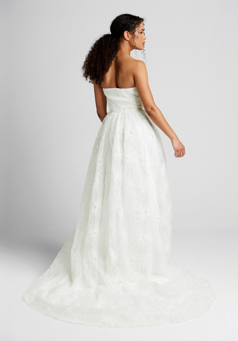  A Wonderful Union Strapless Maxi Dress