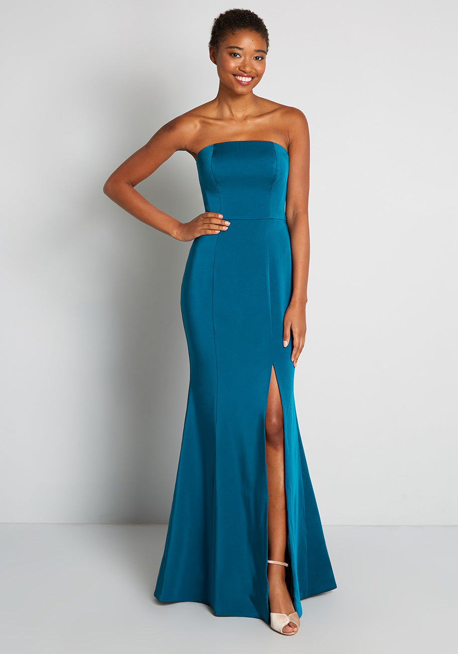  In Walked Elegance Maxi Dress