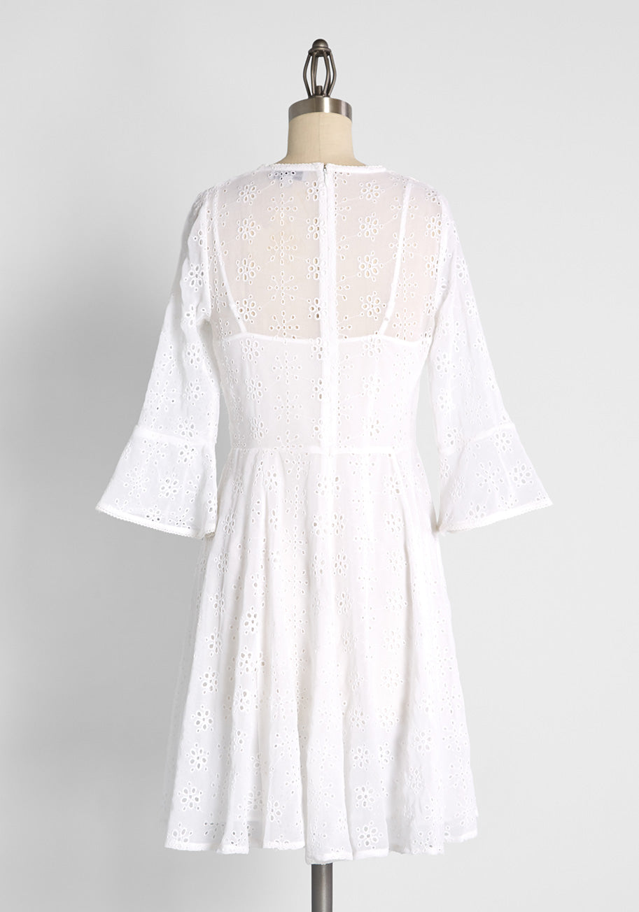  Dreamscape Debut Mini Dress